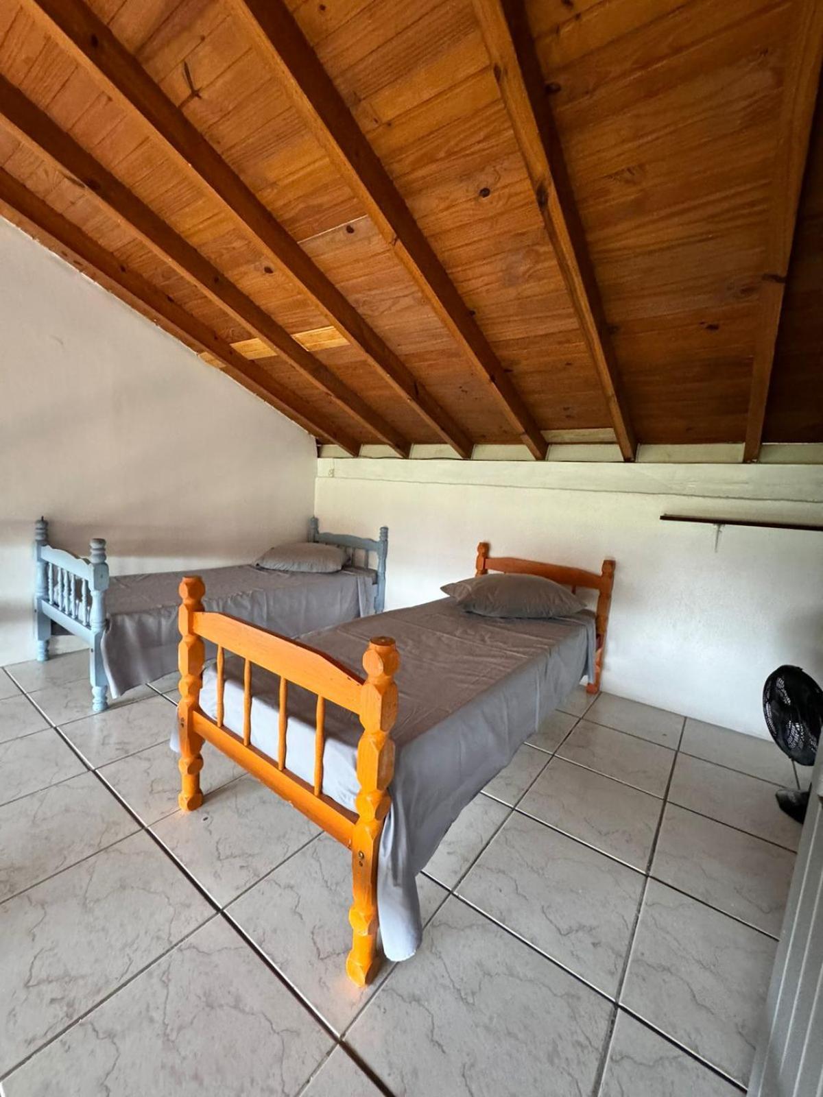 Charle Brown Inn Garopaba